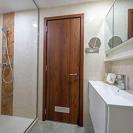 Willis Business & Wellness Szálloda 4*